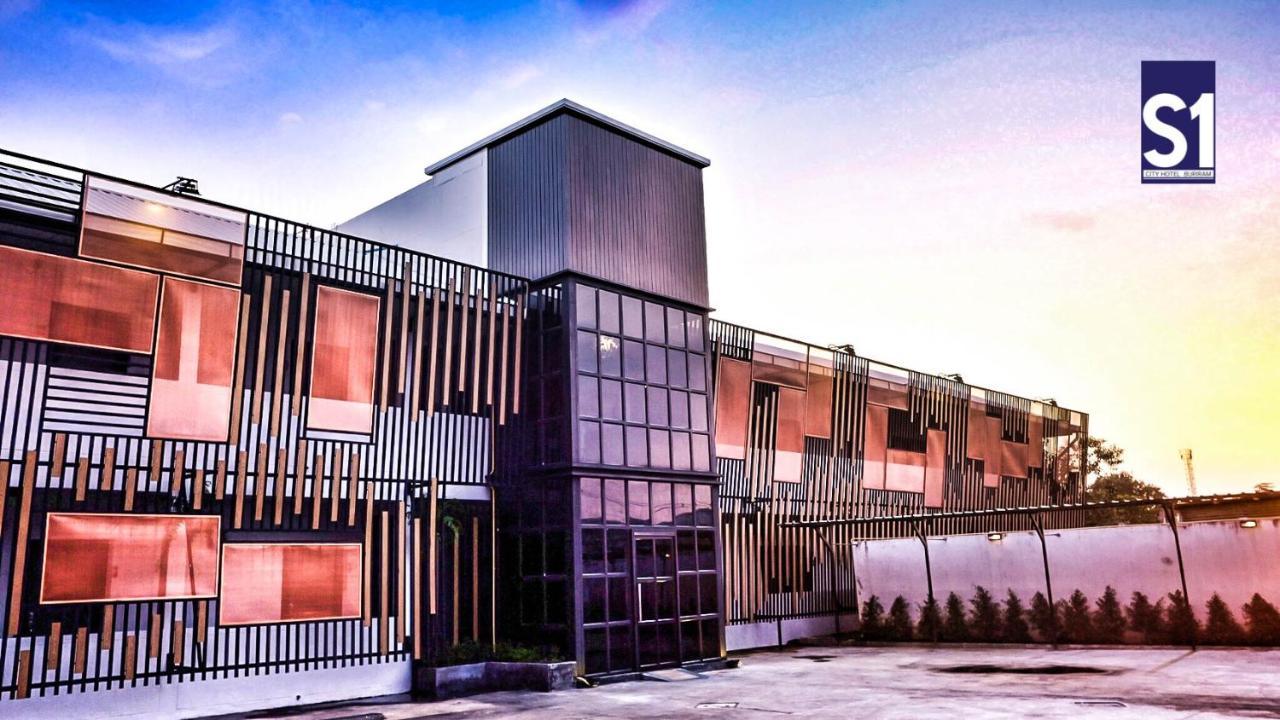 S1 City Hotel Buriram Exterior foto